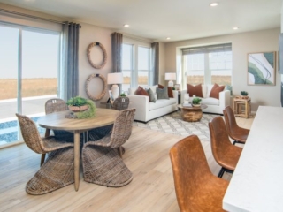 Sky Ranch Villas.Plan 1671.Great Room_72dpi