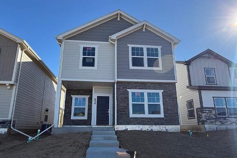 The Bayberry : 824 N Bently St