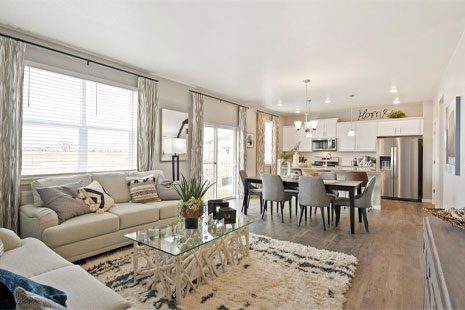 Bellamy : 830 N. Clubview Street