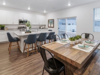 Brio - Esprit Dining/Kitchen Brio - Esprit Dining/Kitchen